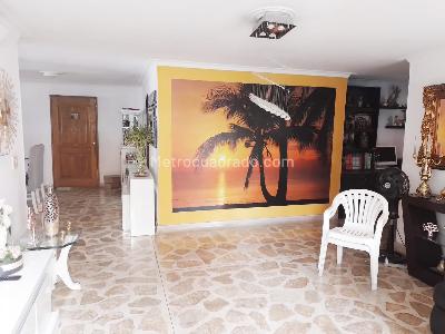 Apartamento de 3 alcobas en venta en Laureles, Medellín, 154 m² · foto 6 de 18