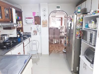 Apartamento de 3 alcobas en venta en Laureles, Medellín, 154 m² · foto 7 de 18