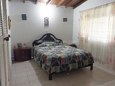 Apartamento en venta en Belen Los Alpes, Medellín · foto 8 de 17