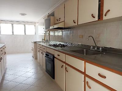 Apartamento de 3 alcobas en venta en Nueva Villa De Aburra, Medellín, 116 m² · foto 5 de 20