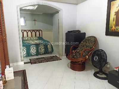 Casa de 5 alcobas en venta en Diego Echavarria, Medellín, 110 m² · foto 10 de 18