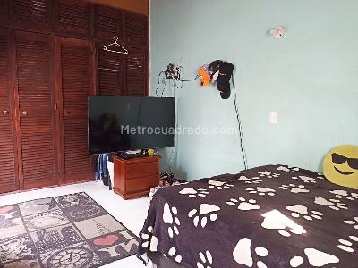 Casa de 5 alcobas en venta en Diego Echavarria, Medellín, 110 m² · foto 13 de 18