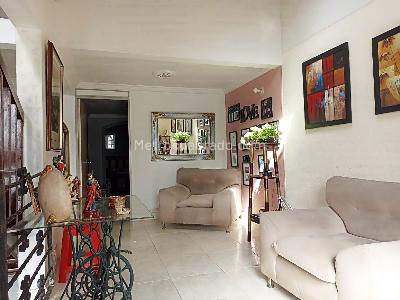 Casa de 5 alcobas en venta en Diego Echavarria, Medellín, 110 m² · foto 2 de 18