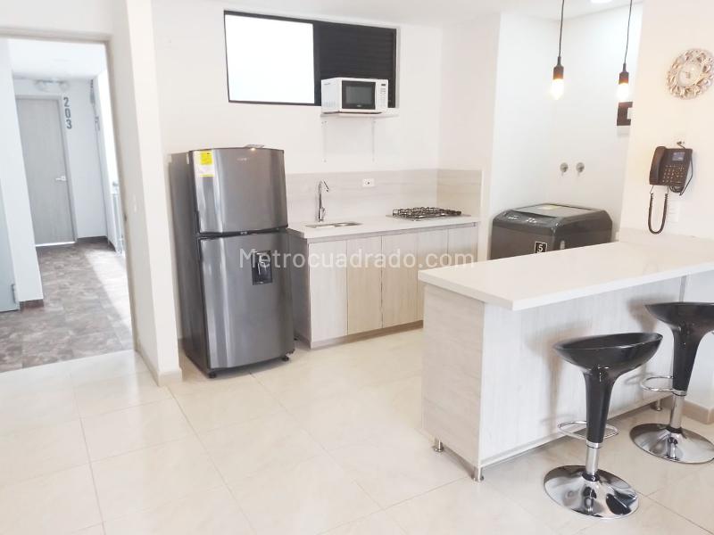 Estudio Amoblado en Laureles - 4