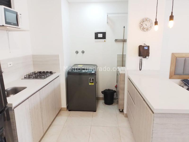Estudio Amoblado en Laureles - 5