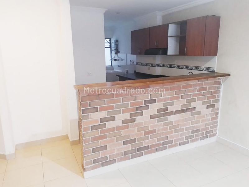 Apartamento de 2 Alcobas y 2 Baños en Laureles - 3