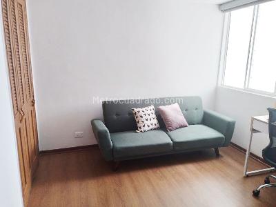 Apartamento de 3 alcobas en arriendo en Laureles, Medellín, 91 m² · foto 10 de 15