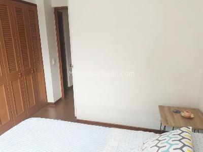 Apartamento de 3 alcobas en arriendo en Laureles, Medellín, 91 m² · foto 9 de 15