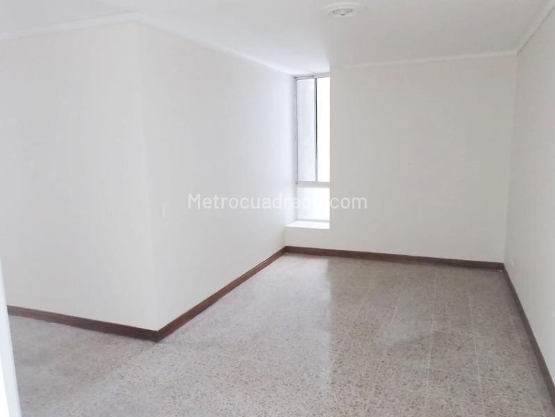 3BR Apartment in LAURELES (110 m²) - 3