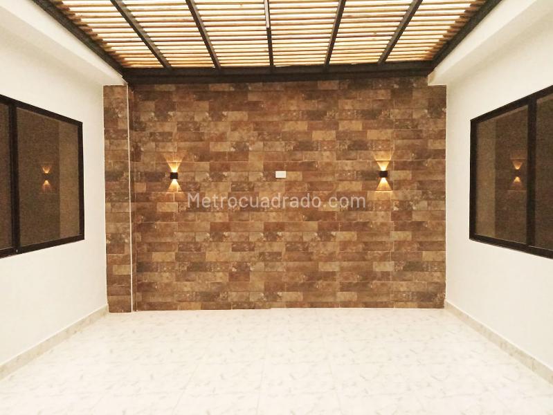 Casa Independiente de 3 Alcobas para Alquiler en Guayabal