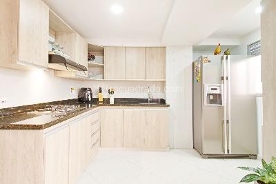 Apartamento de 3 alcobas en venta en Belen, Medellín, 210 m² · foto 4 de 20