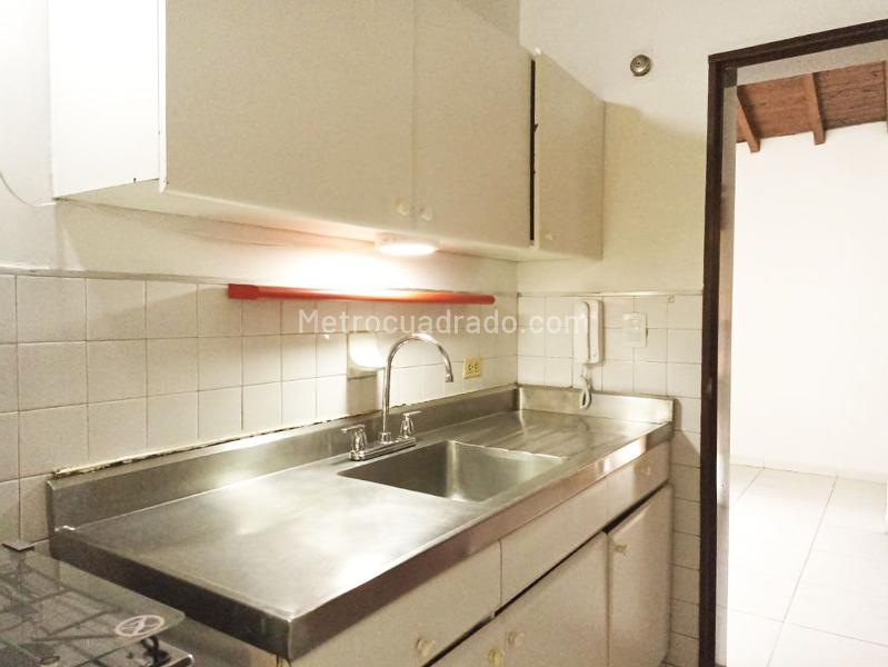 Spacious 3BR Apartment in Belen - 5