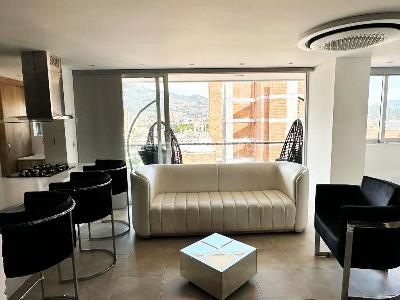 Apartamento de 3 alcobas en arriendo en Laureles, Medellín, 110 m² · foto 3 de 20