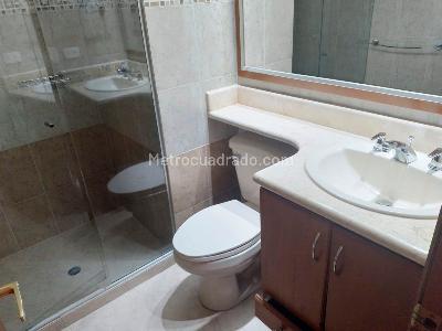 Apartamento de 3 alcobas en arriendo en Laureles, Medellín, 116 m² · foto 15 de 18