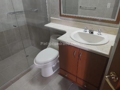Apartamento de 3 alcobas en arriendo en Laureles, Medellín, 116 m² · foto 16 de 18