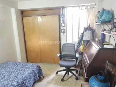 Apartamento en venta en Laureles, Medellín · foto 9 de 18