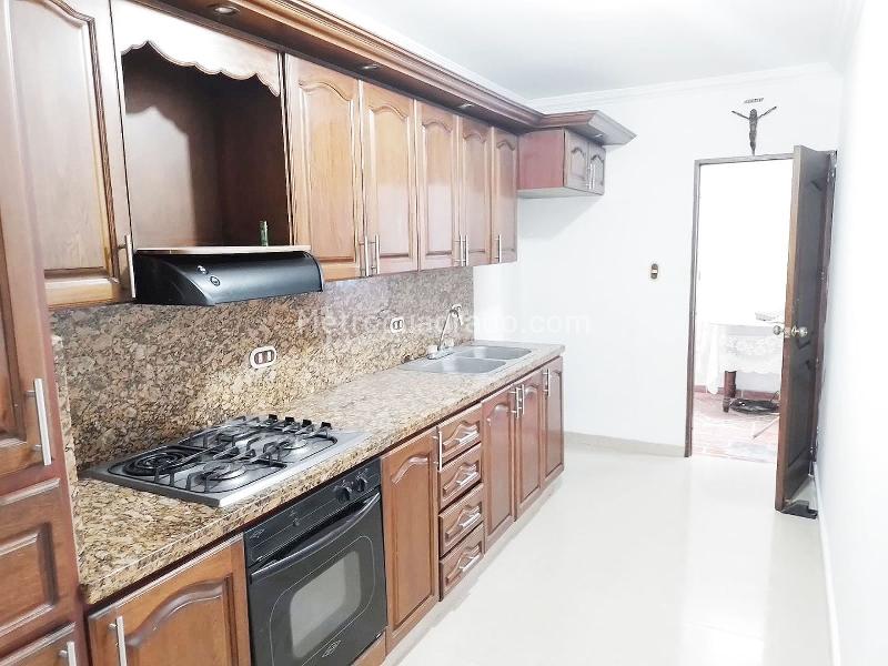 Casa Independiente de 3 Alcobas en Laureles - 4