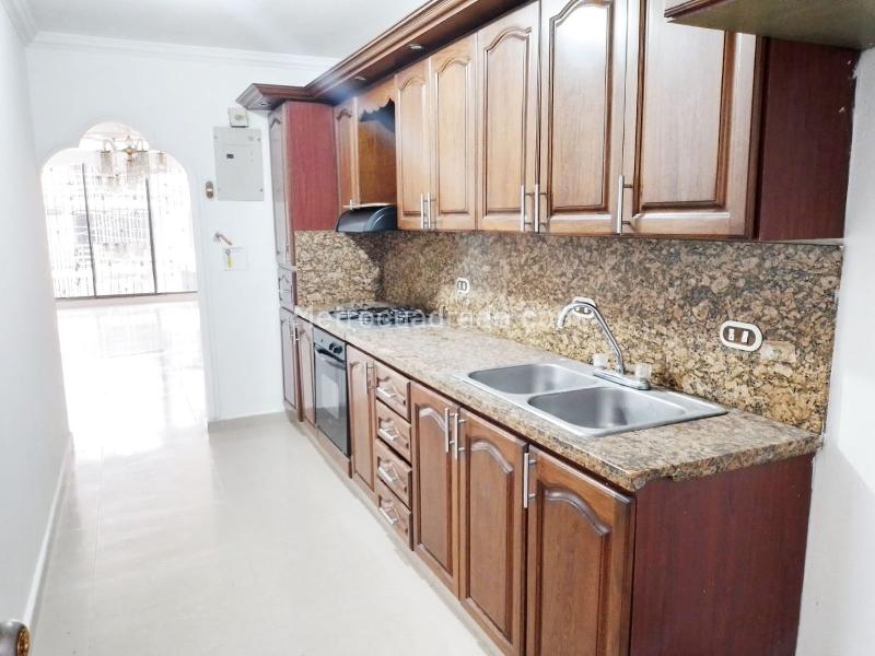 Casa Independiente de 3 Alcobas en Laureles - 5