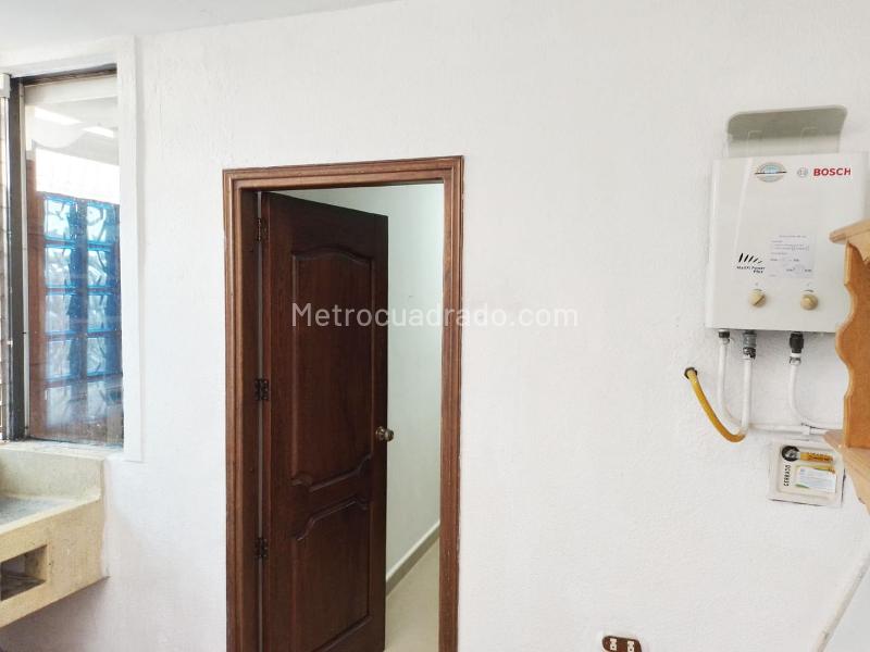 Casa Independiente de 3 Alcobas en Laureles - 6