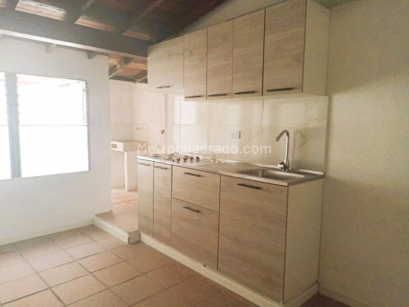 Apartamento Independiente de 2 Alcobas en Belen (La Gloria) - 2