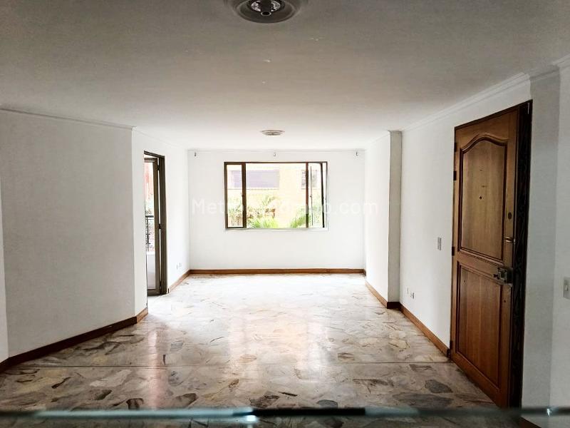 3BR Exterior Apartment for Rent in Laureles - 2