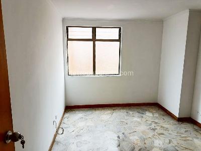 Apartamento de 3 alcobas en venta en Laureles, Medellín, 98 m² · foto 12 de 14