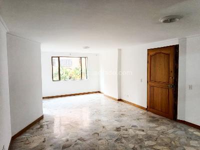 Apartamento de 3 alcobas en venta en Laureles, Medellín, 98 m² · foto 2 de 14