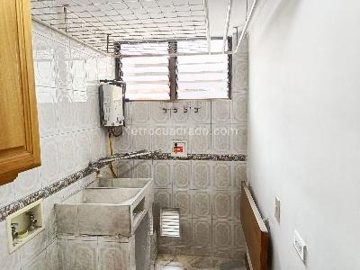 Apartamento de 3 alcobas en venta en Laureles, Medellín, 98 m² · foto 6 de 14