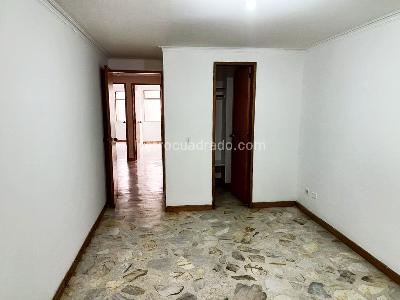 Apartamento de 3 alcobas en venta en Laureles, Medellín, 98 m² · foto 8 de 14