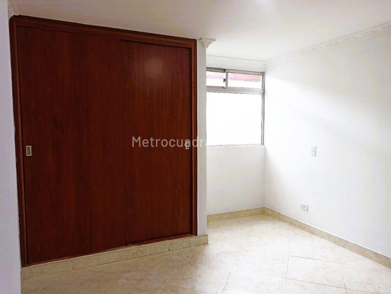 Apartamento Acogedor de 3 Alcobas en Belén - 8
