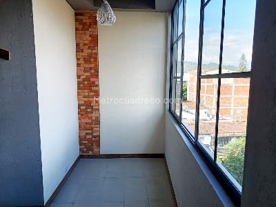 Apartamento de 2 alcobas en arriendo en Laureles, Medellín, 60 m² · foto 7 de 13