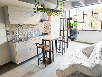 Apartamento de 1 alcoba en arriendo en Laureles, Medellín, 38 m² · foto 2 de 8