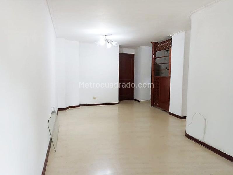 2BR Apartment Near Parks in Belen - 3