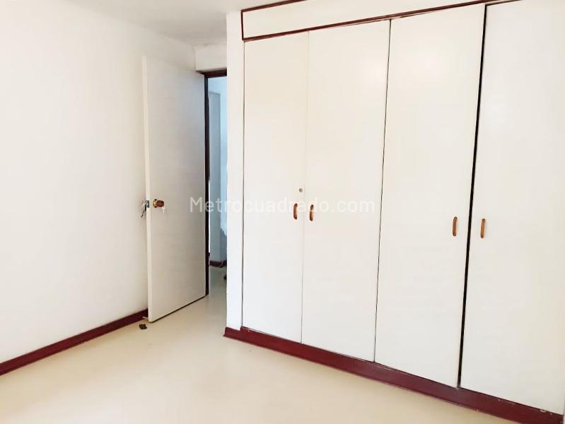 2BR Apartment Near Parks in Belen - 8