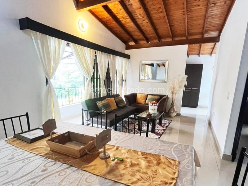 Apartamento Amoblado de 4 Alcobas en Belén - 4