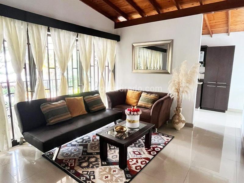 Apartamento Amoblado de 4 Alcobas en Belén - 5