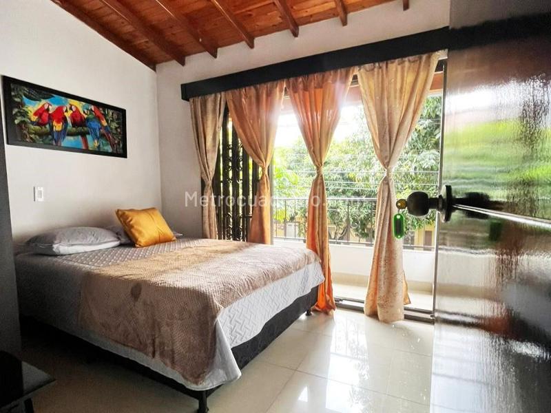 Apartamento Amoblado de 4 Alcobas en Belén - 7