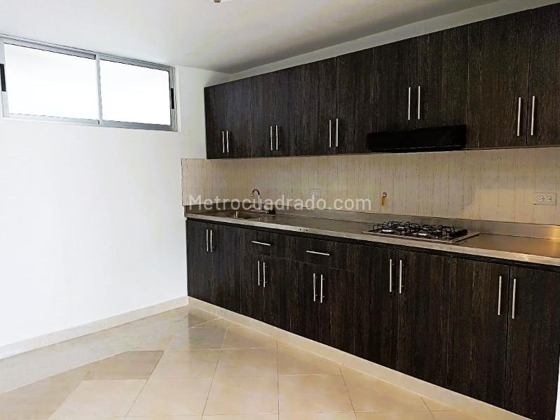 Spacious 3BR Apartment in Belen