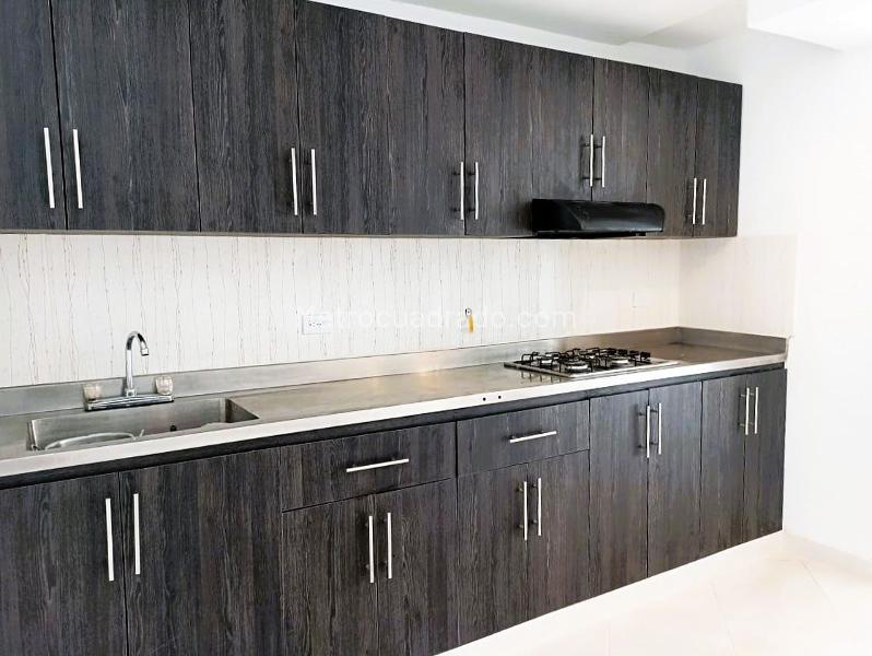 Apartamento Amplio de 3 Alcobas en Belén - 2