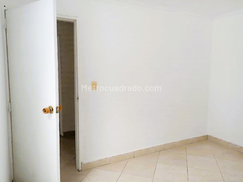 Apartamento Amplio de 3 Alcobas en Belén - 5