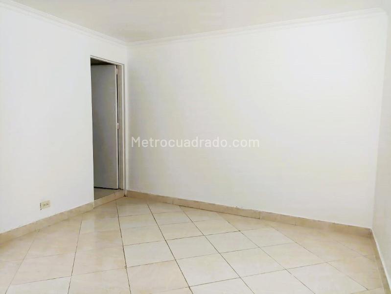 Apartamento Amplio de 3 Alcobas en Belén - 8
