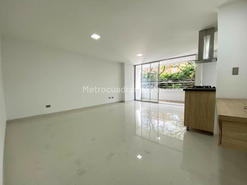 Apartamento Moderno de 3 Alcobas en Laureles