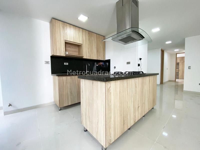 Apartamento Moderno de 3 Alcobas en Laureles - 4