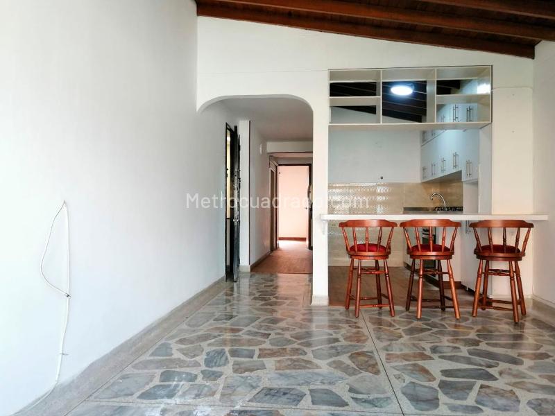 Apartamento de 2 Alcobas Cerca a Vías Principales en Belén - 2