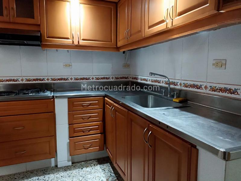 Oficina en Arriendo, LAURELES, Medellín - Más