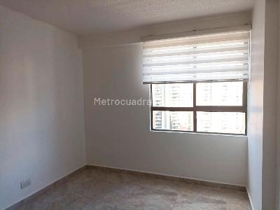 Apartamento de 4 alcobas en arriendo en Belen, Medellín, 98 m² · foto 11 de 17