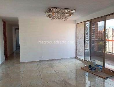 Apartamento de 4 alcobas en arriendo en Belen, Medellín, 98 m² · foto 2 de 17