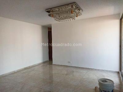 Apartamento de 4 alcobas en arriendo en Belen, Medellín, 98 m² · foto 3 de 17