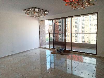 Apartamento de 4 alcobas en arriendo en Belen, Medellín, 98 m² · foto 4 de 17