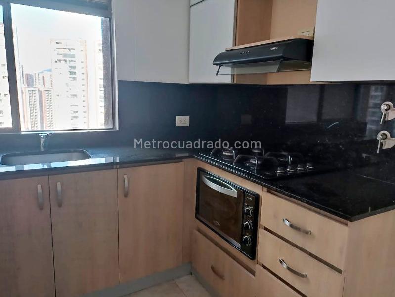 Apartamento amplio de 4 Alcobas con amenidades en Belén - 5